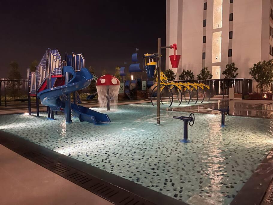 Horizon Suite Homestay, Klia By S&T Homez Sepang Exterior photo