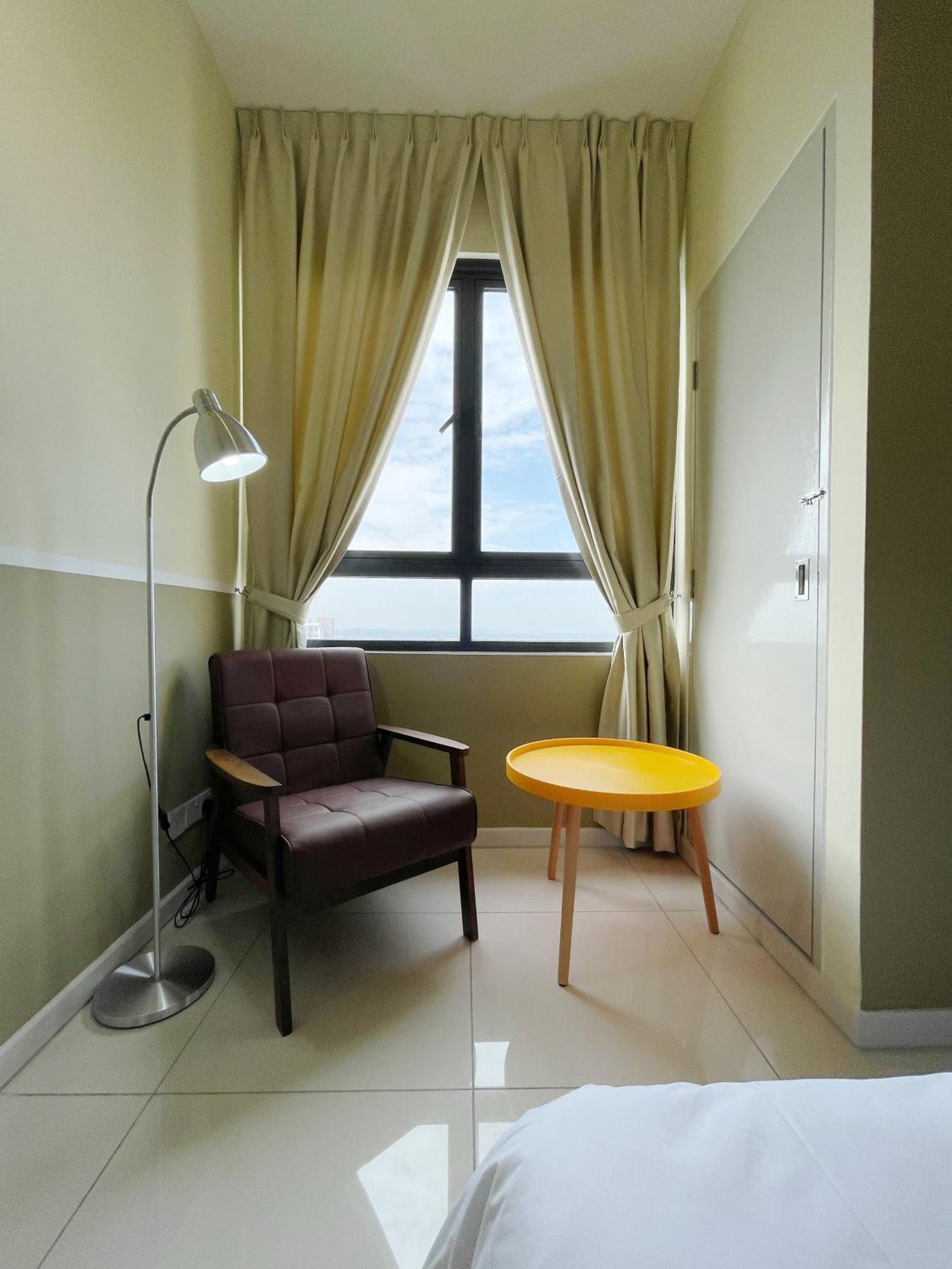 Horizon Suite Homestay, Klia By S&T Homez Sepang Exterior photo