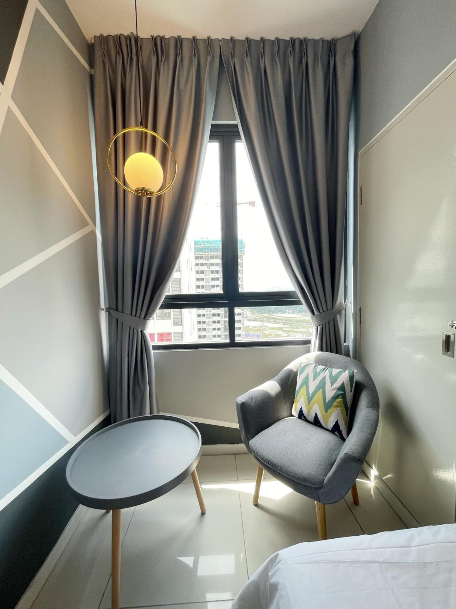 Horizon Suite Homestay, Klia By S&T Homez Sepang Exterior photo