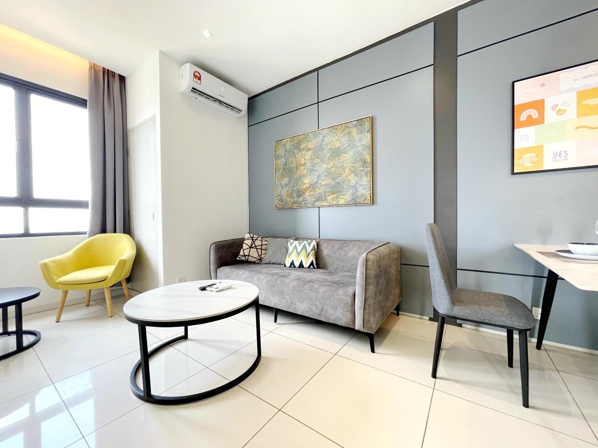 Horizon Suite Homestay, Klia By S&T Homez Sepang Exterior photo